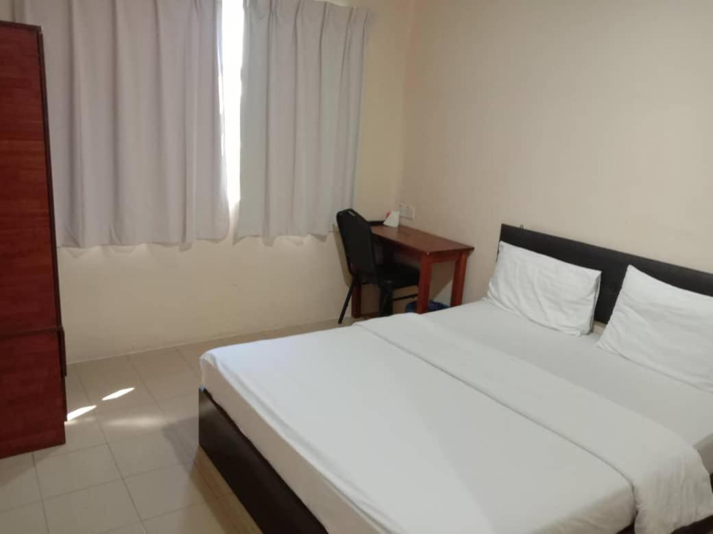 Melintang Hotel Sdn Bhd Hutan Melintang Luaran gambar